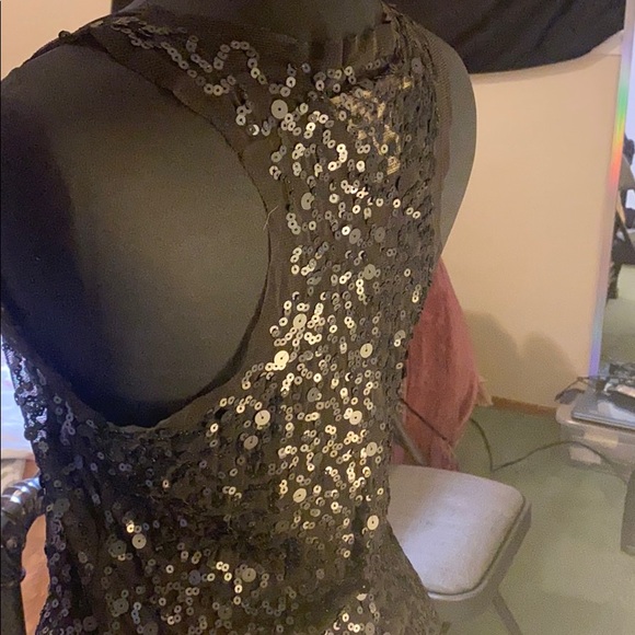 Black sequence top - Picture 3 of 5